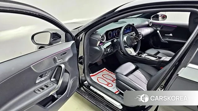 Mercedes-Benz A-Class W177 2024 Черный из Кореи, фото 2