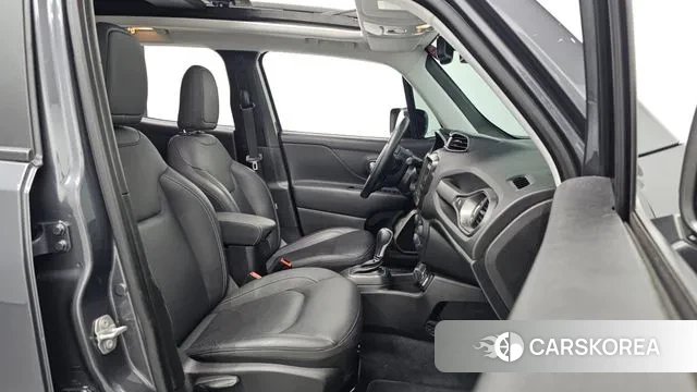 Jeep Renegade 2023 Серый из Кореи, фото 2