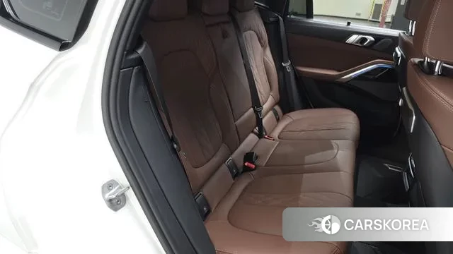 BMW X6 (G06) 2024 Белый из Кореи, фото 2