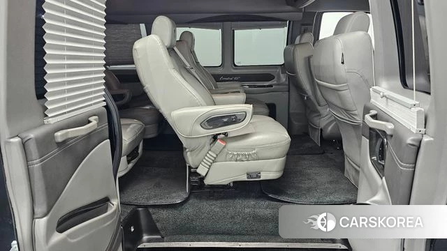 Chevrolet Express Van 2019 Черный из Кореи, фото 2