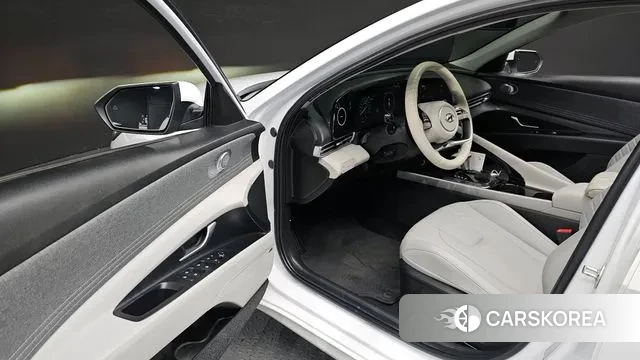 Hyundai Avante (CN7) 2022 Белый из Кореи, фото 2