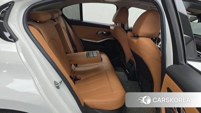 BMW 3 Series (G20) 2022 Белый из Кореи, фото 2