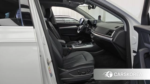 Audi Q5 (FY) 2022 Белый из Кореи, фото 2