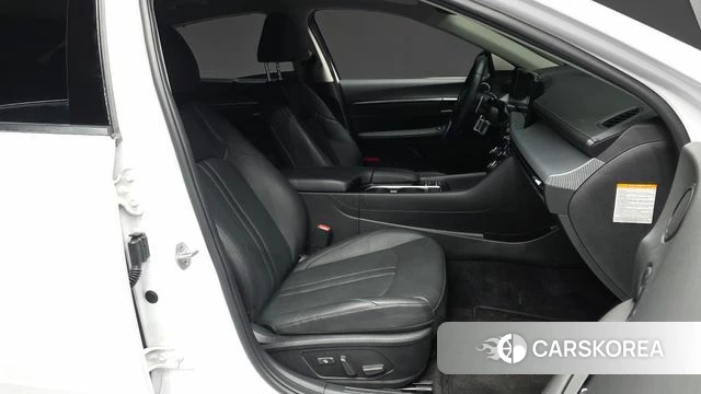 Hyundai Sonata D Edge Hybrid (DN8) 2023 Белый из Кореи, фото 2