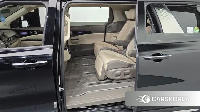 Kia Carnival 4th generation 2023 Черный из Кореи, фото 2