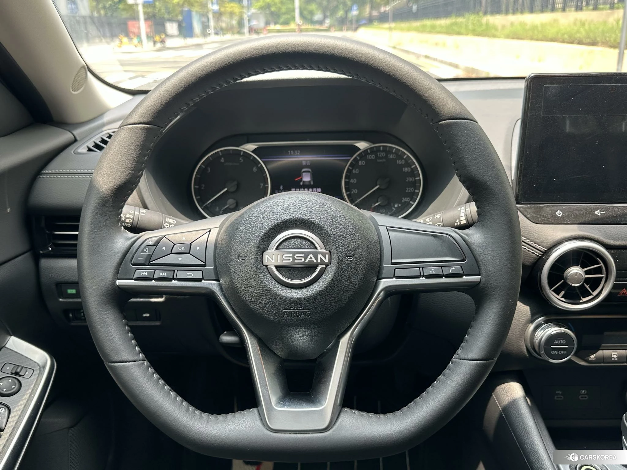 Nissan Xuan Yi 2023 Фиолетовый из Китая, фото 2