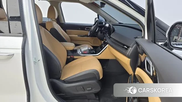 Kia Carnival 4th generation 2023 Белый из Кореи, фото 2