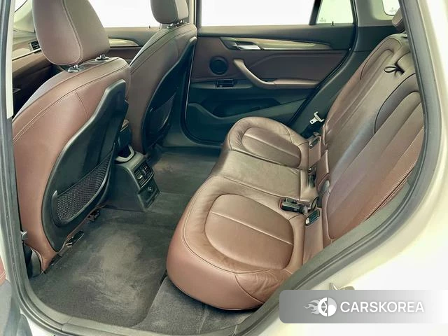 BMW X1 PHEV 2018 Белый из Китая, фото 2