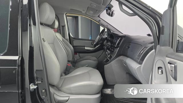 Hyundai The New Grand Starex 2018 Черный из Кореи, фото 2