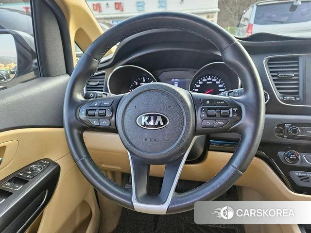 Kia The New Carnival 2018 Белый из Кореи, фото 2