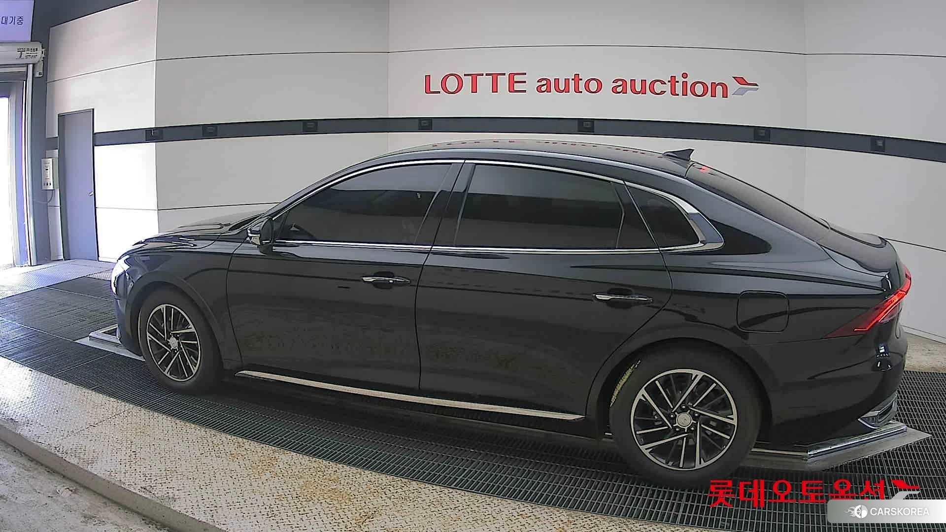 Hyundai Grandeur 2021 Midnight Black из Кореи, фото 2