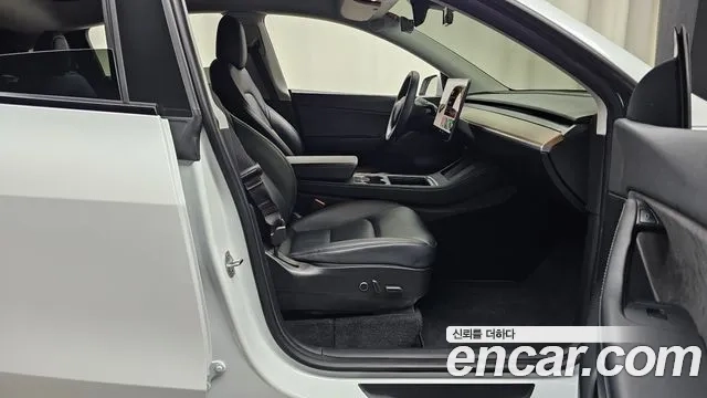 Tesla Model Y 2021 Белый из Кореи, фото 2