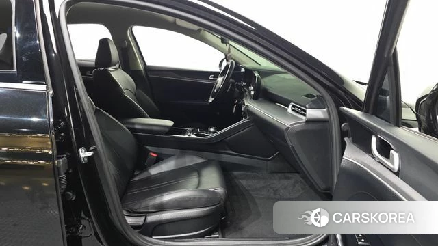 Kia K5 3rd generation 2023 Черный из Кореи, фото 2