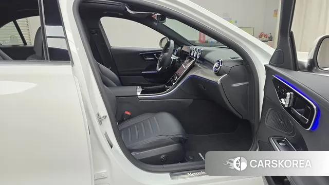 Mercedes-Benz C-Class W206 2025 Белый из Кореи, фото 2