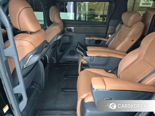 Toyota Alphard 4th Generation 2023 Черный из Кореи, фото 2