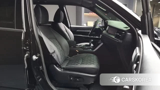 Kia Mohave Master 2023 Черный из Кореи, фото 2