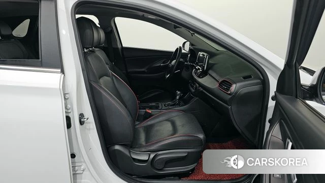 Hyundai i30 (PD) 2018 Белый из Кореи, фото 2