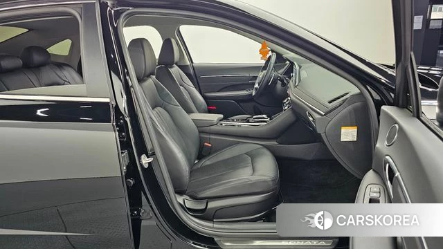 Hyundai Sonata Hybrid (DN8) 2023 Черный из Кореи, фото 2