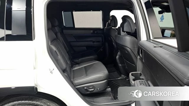 Hyundai Santa Fe (MX5) 2024 Белый из Кореи, фото 2