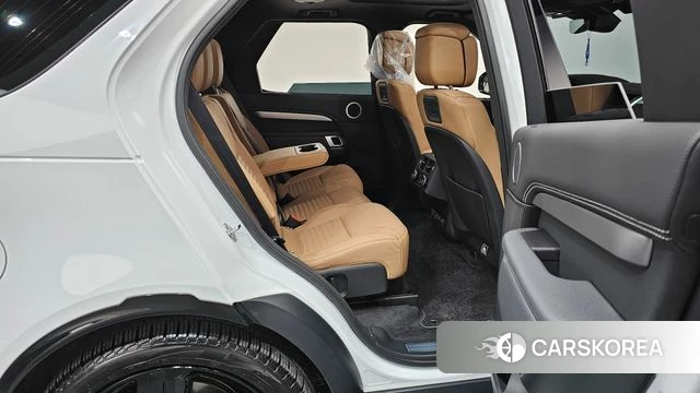 Land Rover Discovery 5 2025 Белый из Кореи, фото 2