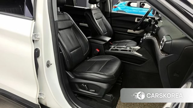 Ford Explorer 6th Generation 2020 Белый из Кореи, фото 2