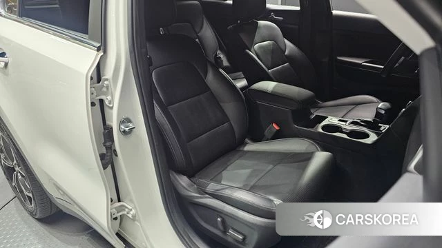 Kia Sportage The Bold 2021 Белый из Кореи, фото 2
