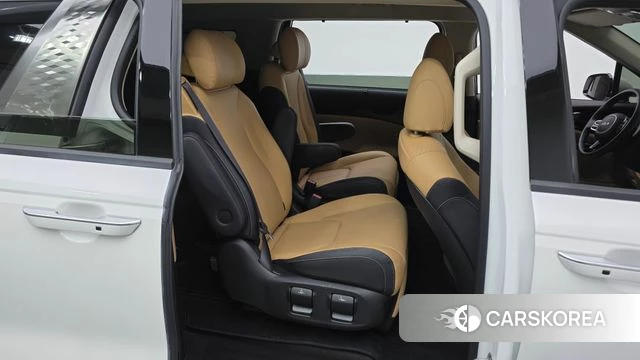 Kia Carnival 4th generation 2023 Белый из Кореи, фото 2