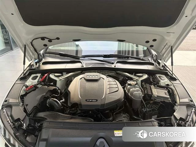 Audi A4L 2021 Белый из Китая, фото 2