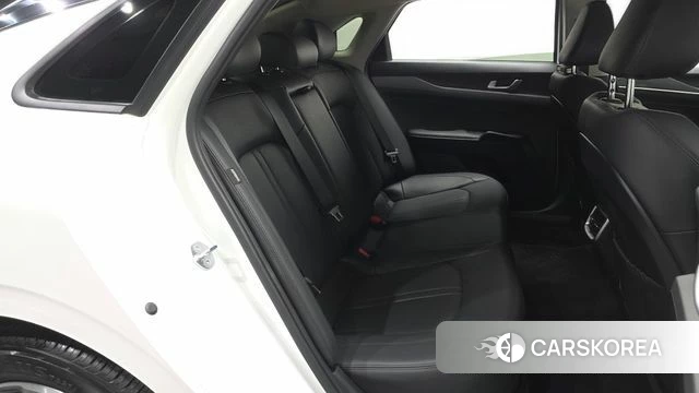 Kia K5 3rd generation 2023 Белый из Кореи, фото 2