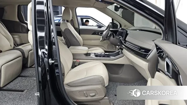 Kia The New Carnival 4th Generation 2024 Черный из Кореи, фото 2