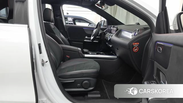 Mercedes-Benz EQA H243 2022 Белый из Кореи, фото 2