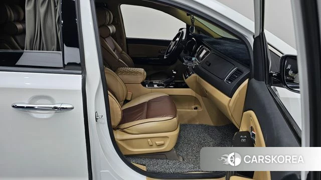 Kia The New Carnival 2020 Белый из Кореи, фото 2