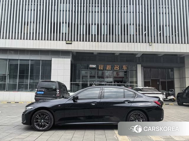 BMW 3 series 2023 Черный из Китая, фото 2