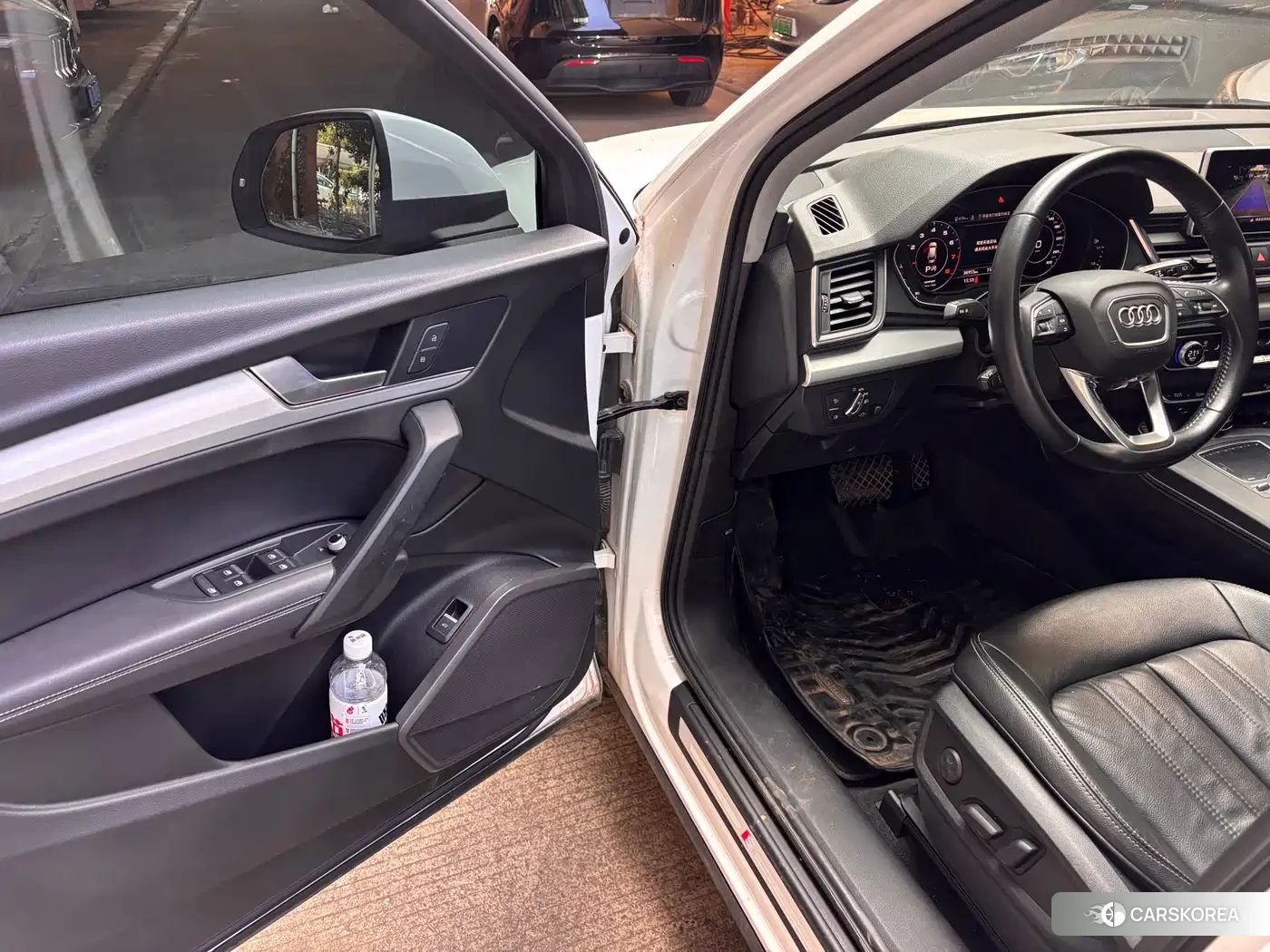 Audi Q5L 2021 Белый из Китая, фото 2