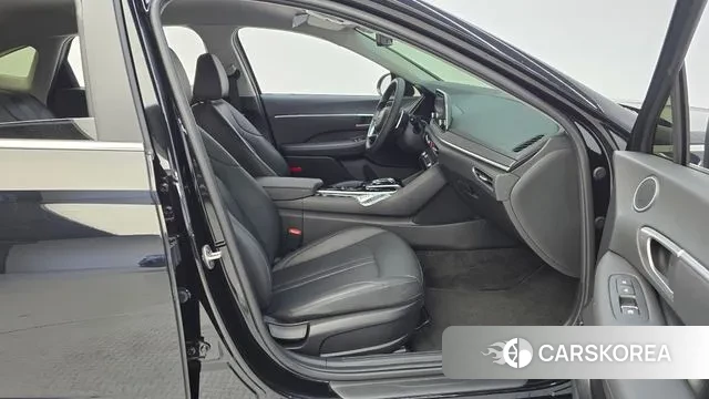 Hyundai Sonata (DN8) 2022 Черный из Кореи, фото 2