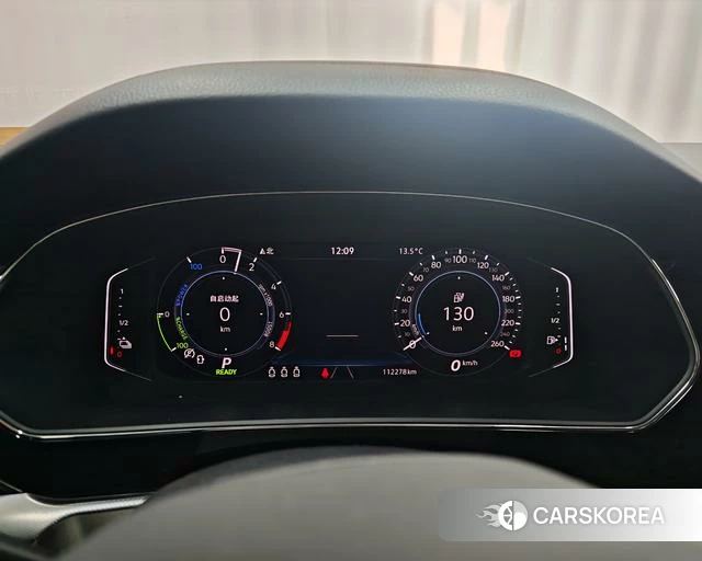Volkswagen Passat PHEV 2022 Черный из Китая, фото 2
