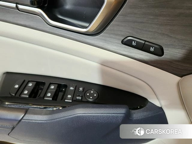 Kia The New Sportage 5th Generation Hybrid 2024 Жемчужный цвет из Кореи, фото 2