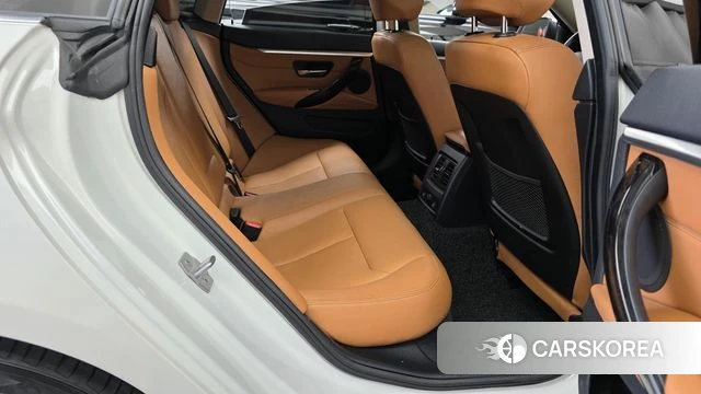 BMW 4 Series (F32) 2018 Белый из Кореи, фото 2