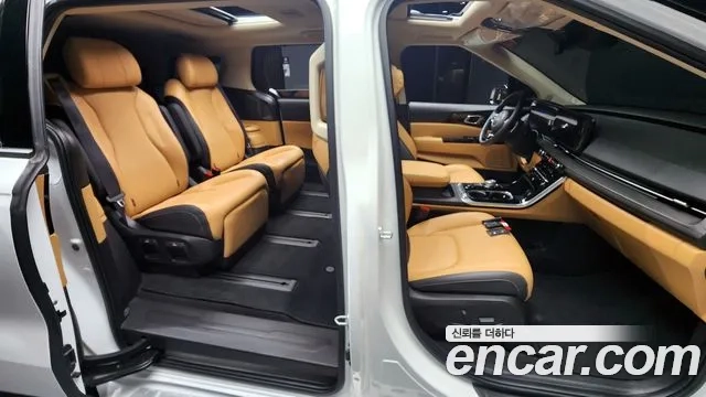 Kia Carnival 4th generation 2023 Белый из Кореи, фото 2