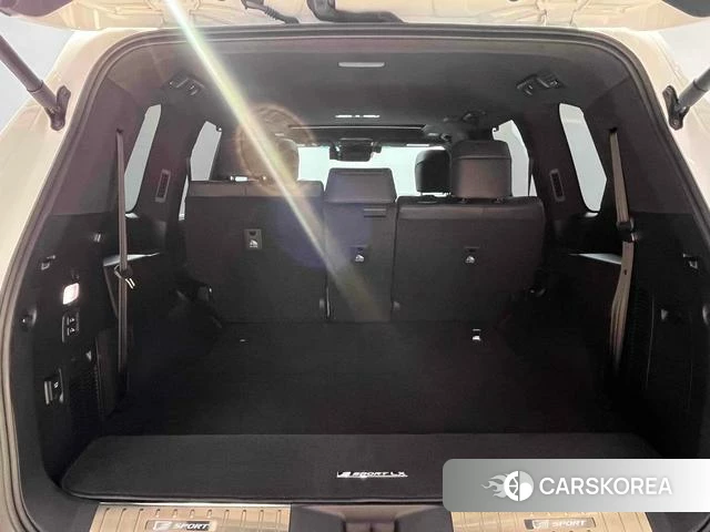 Lexus LX 2024 Белый из Китая, фото 2