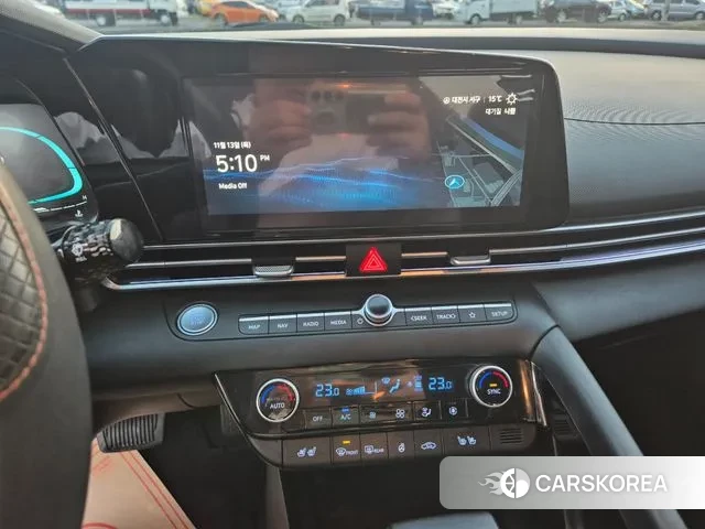 Hyundai The New Avante (CN7) 2023 Белый из Кореи, фото 2