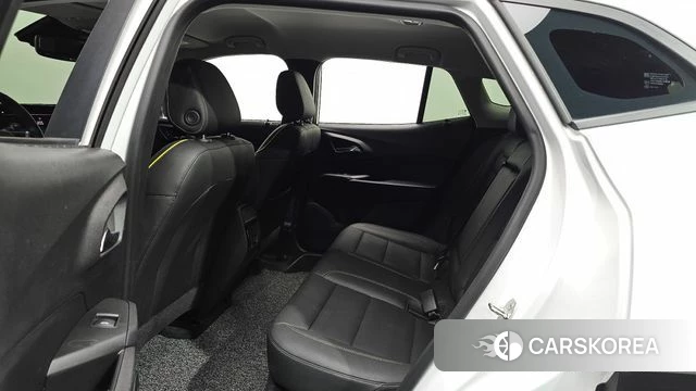 Chevrolet (GM Daewoo) Trax Crossover 2023 Белый из Кореи, фото 2