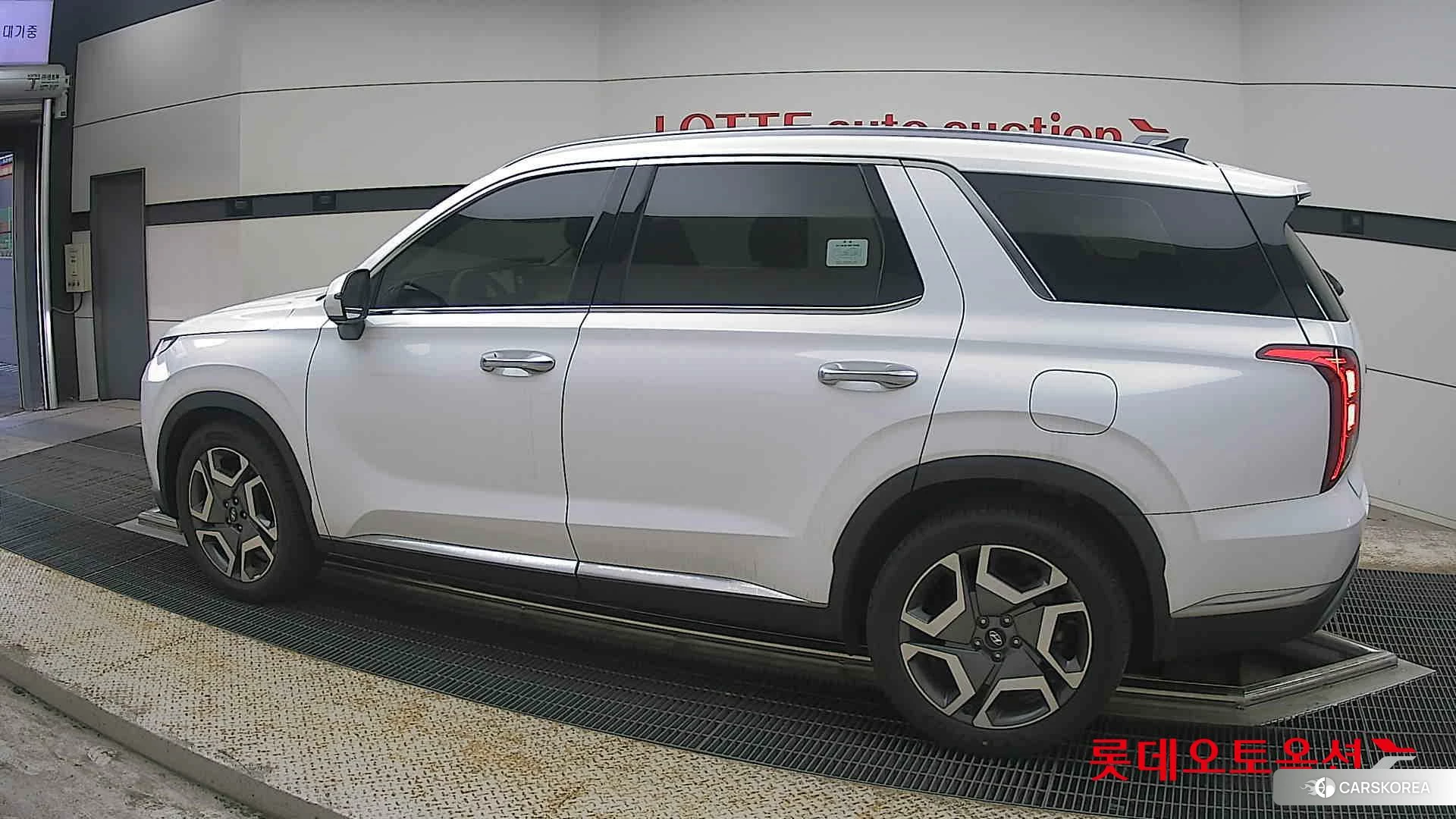 Hyundai Palisade 2023 Creamy White Pearl (optional) из Кореи, фото 2
