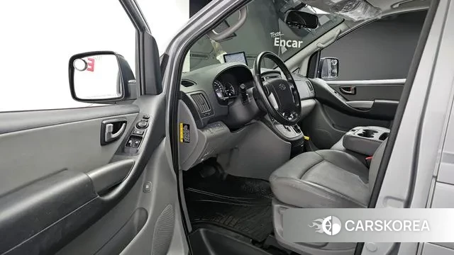 Hyundai The New Grand Starex 2020 Серебристо-серый из Кореи, фото 2