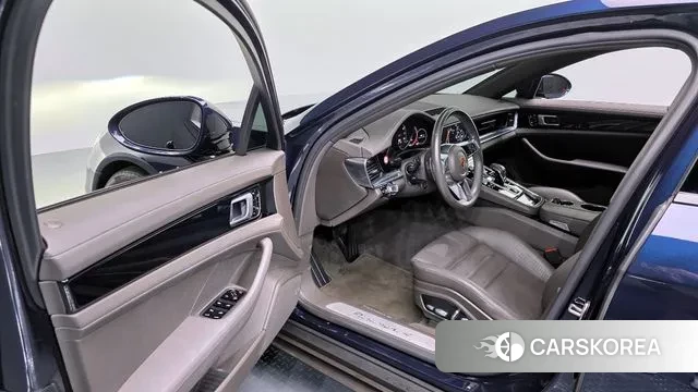 Porsche Panamera (971) 2018 Синий из Кореи, фото 2