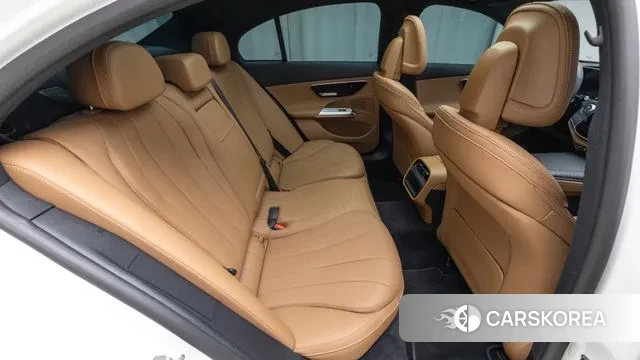 Mercedes-Benz E-Class W214 2024 Белый из Кореи, фото 2