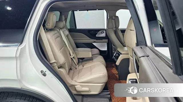 Lincoln Aviator 2nd generation 2020 Белый из Кореи, фото 2