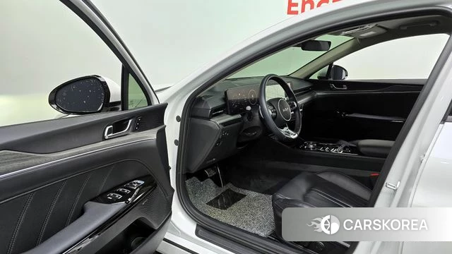 Kia The New K5 3rd generation 2025 Белый из Кореи, фото 2