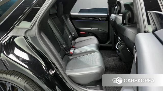 Hyundai Grandeur Hybrid (GN7) 2023 Черный из Кореи, фото 2