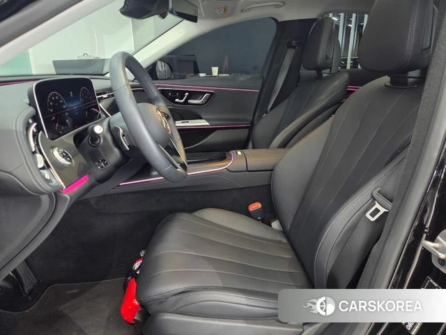 Mercedes-Benz E-Class W214 2025 Черный из Кореи, фото 2